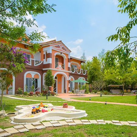 山閱聖堡羅莊園 Acomodação com café da manhã Yuchi Exterior foto