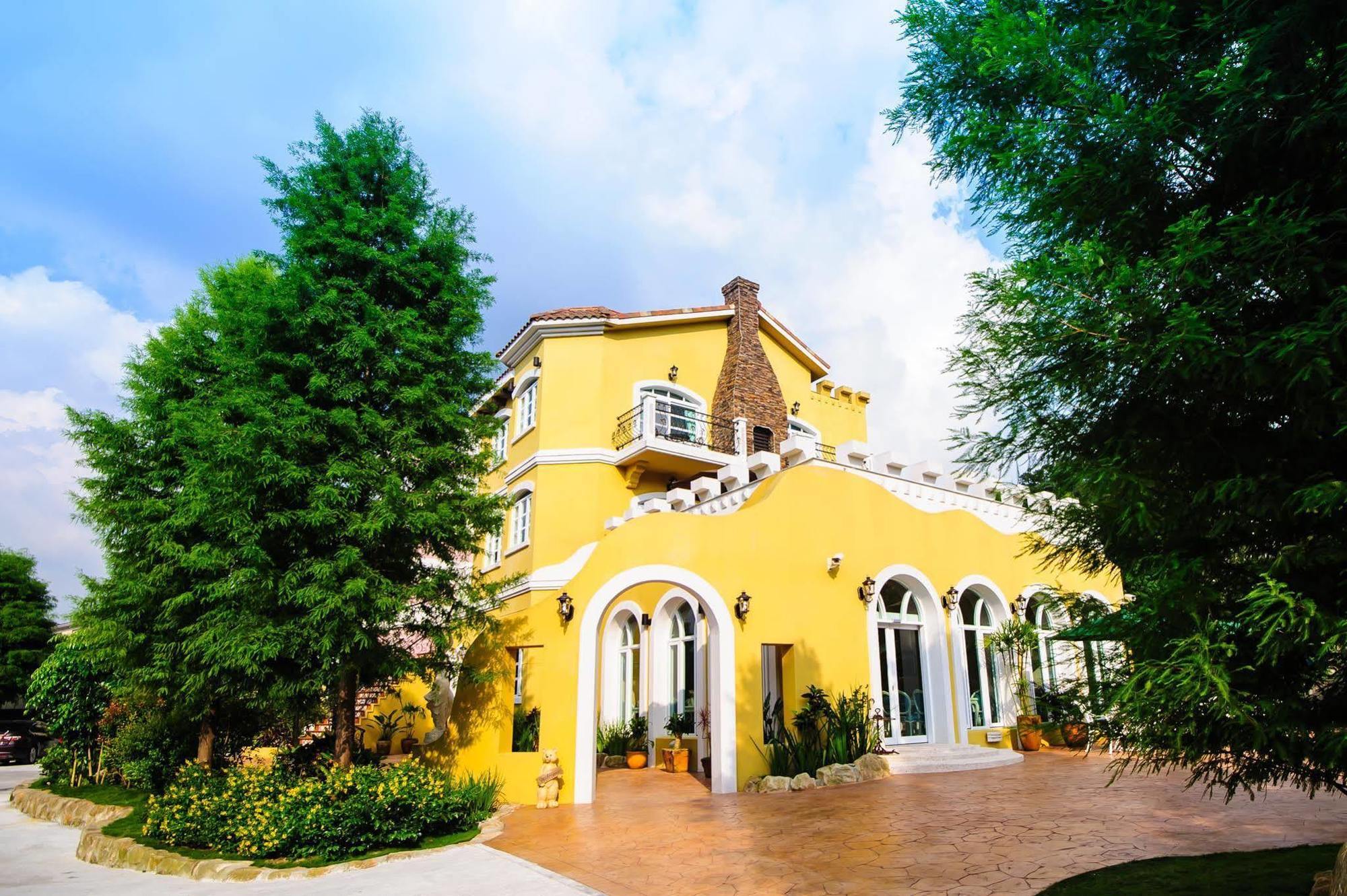 山閱聖堡羅莊園 Acomodação com café da manhã Yuchi Exterior foto